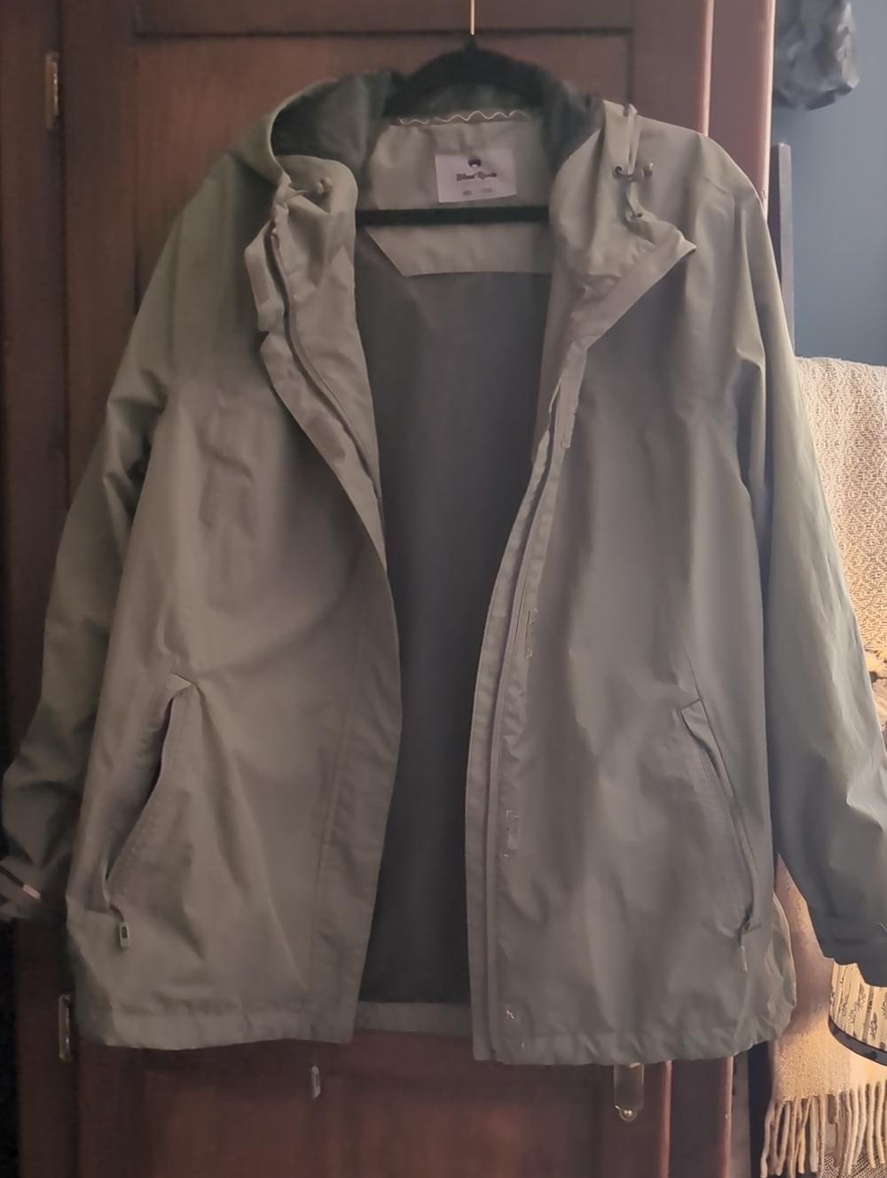 Water-Resistant Hooded Raincoat in Olive Green - Men's